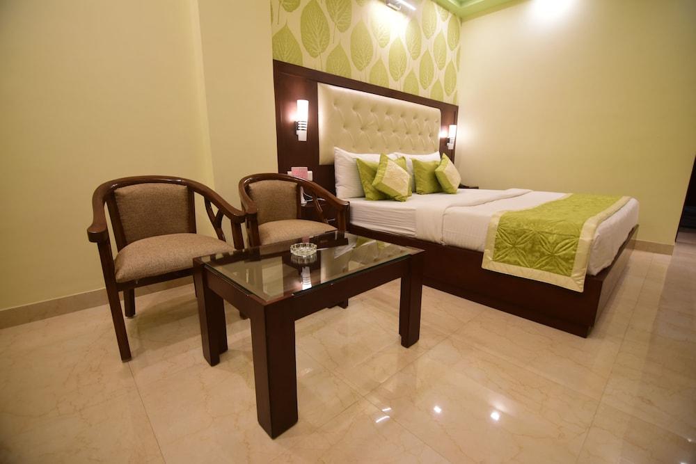 Hotel Varanasi Inn Extérieur photo