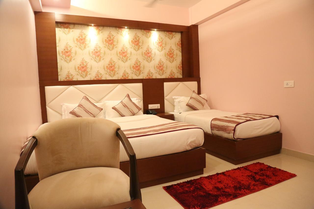 Hotel Varanasi Inn Extérieur photo