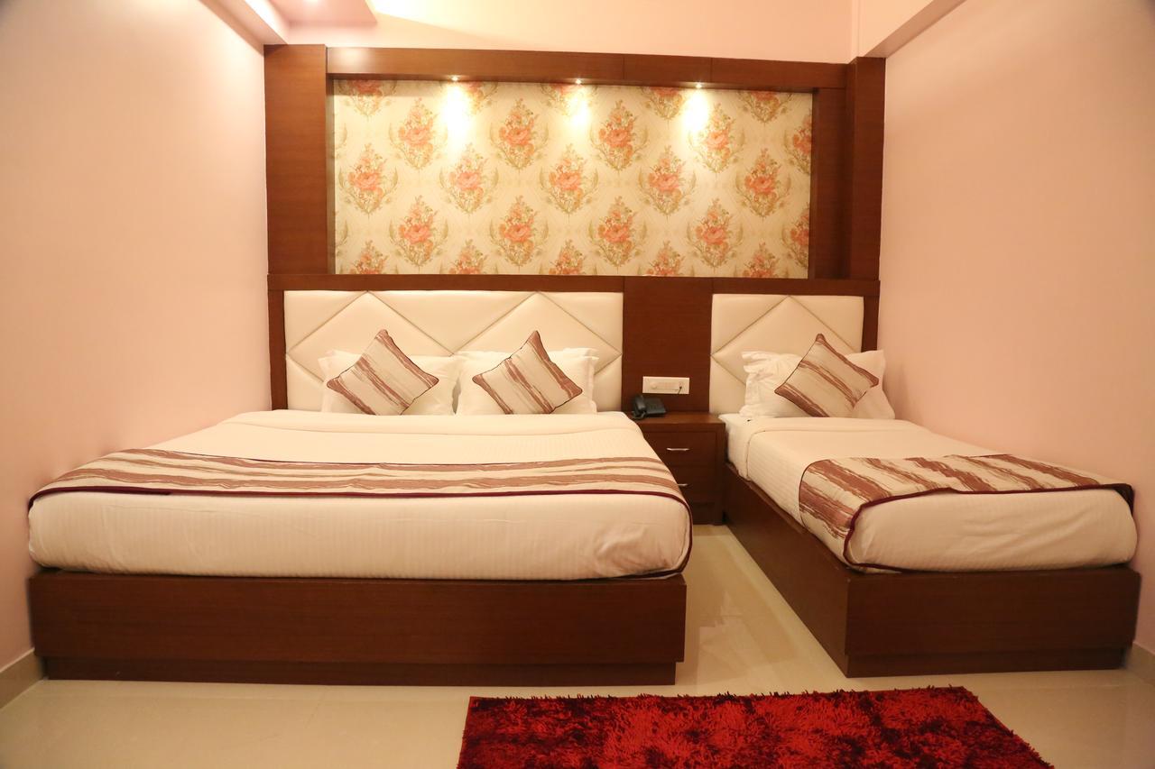 Hotel Varanasi Inn Extérieur photo